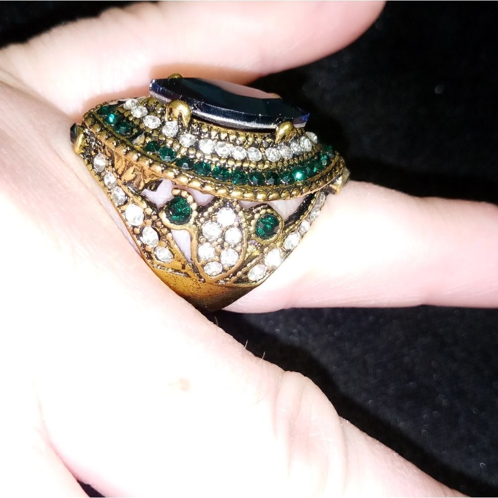 Large Statement Ring, Size 6.5, Excellentcondition - image 5